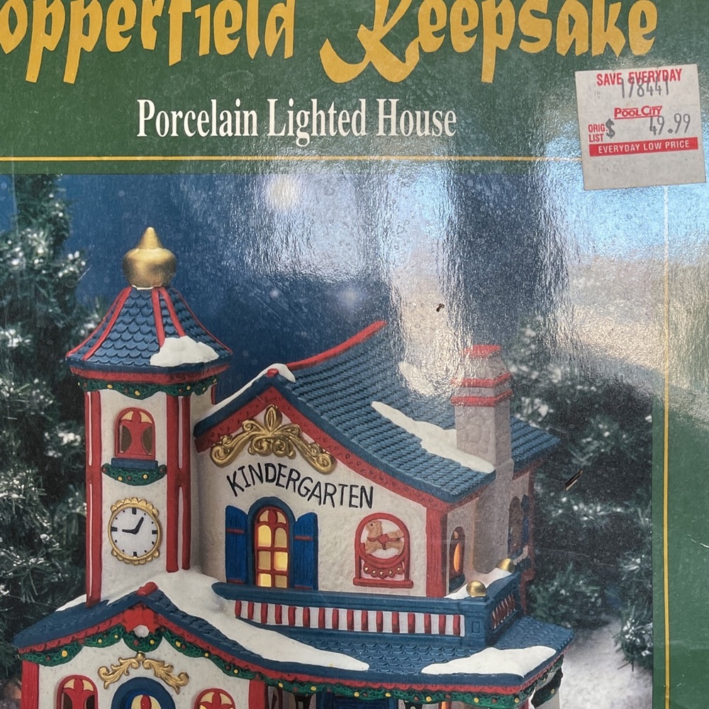 Copperfield Keepsake porcelain lighted houses - Picture 2 of 4